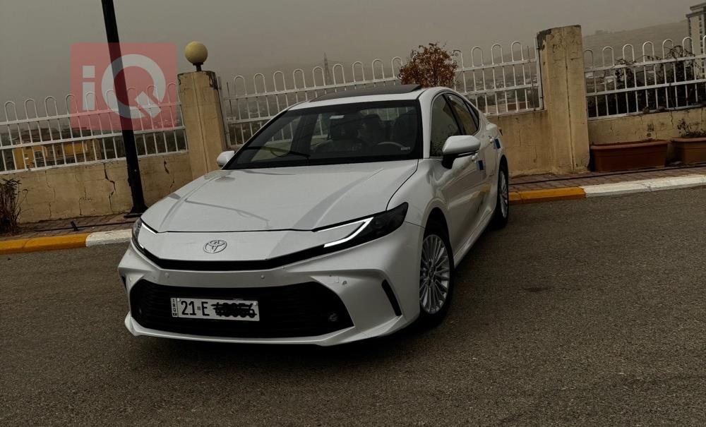 تۆیۆتا کامری